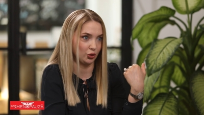 Dr. Cristina  Safta Cum combatem cearcănele și ridurile fine ?