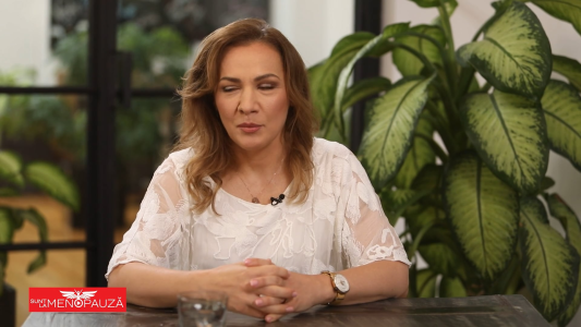 Dr. Liana  Barnoș 
Laserterapie
Imunoterapie 
Fitoterapie integrativă 
Aromaterapie 
Apifitoterapie
