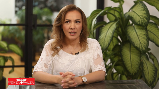 Dr. Liana  Barnoș 
Laserterapie
Imunoterapie 
Fitoterapie integrativă 
Aromaterapie 
Apifitoterapie
